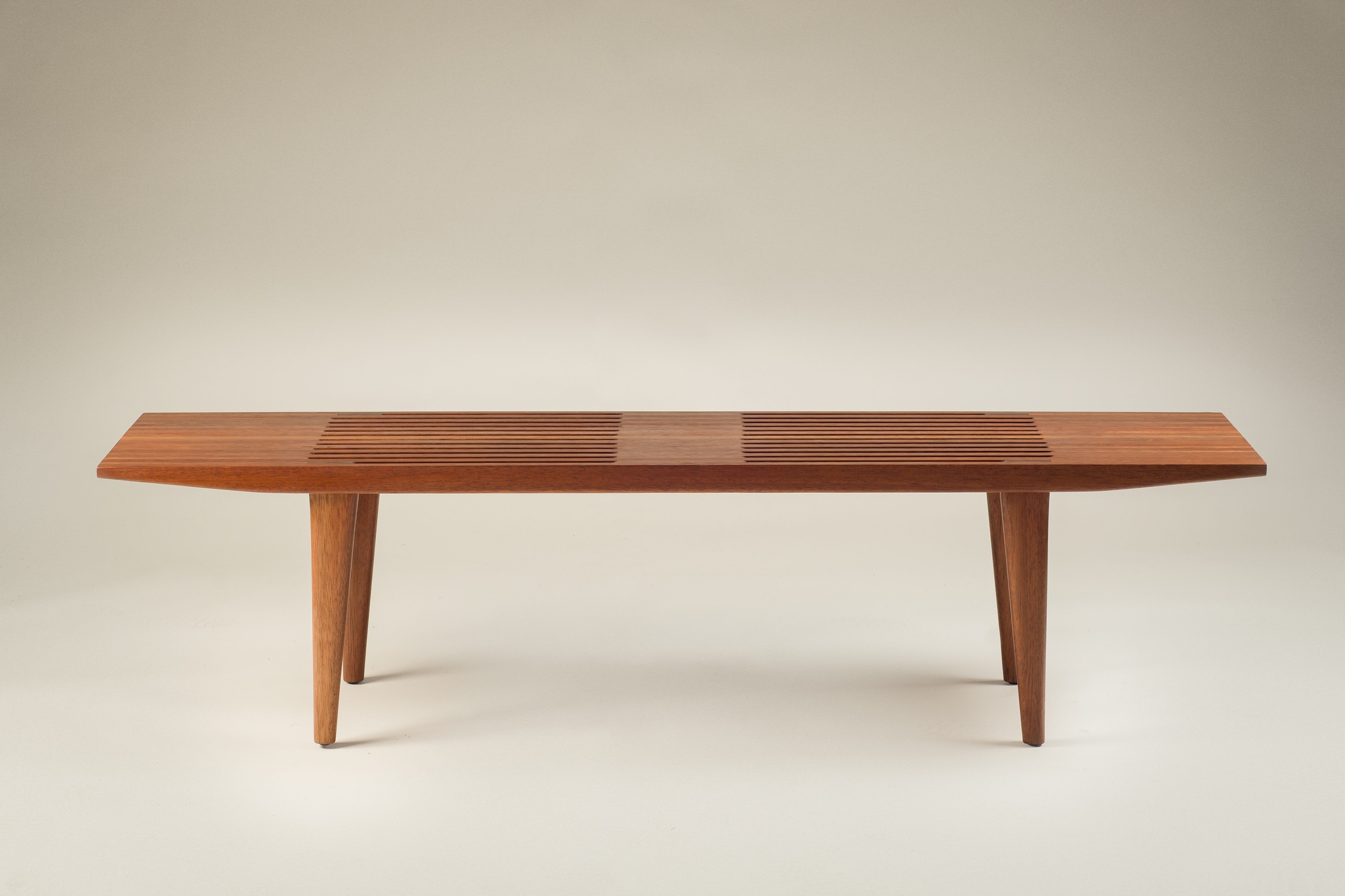 Front view of the Fecit Platform