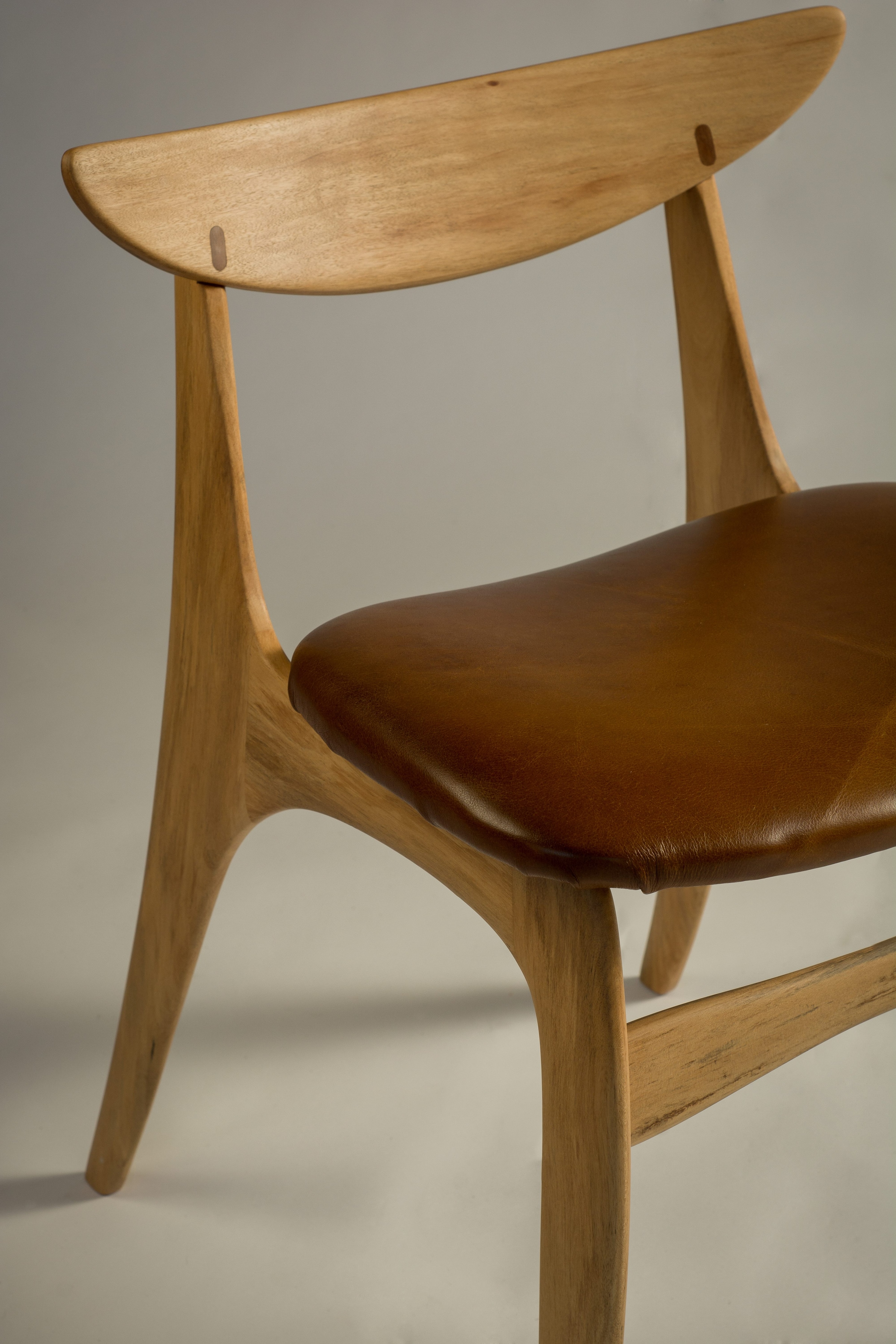 Side detail of the WF05 Dining Chair