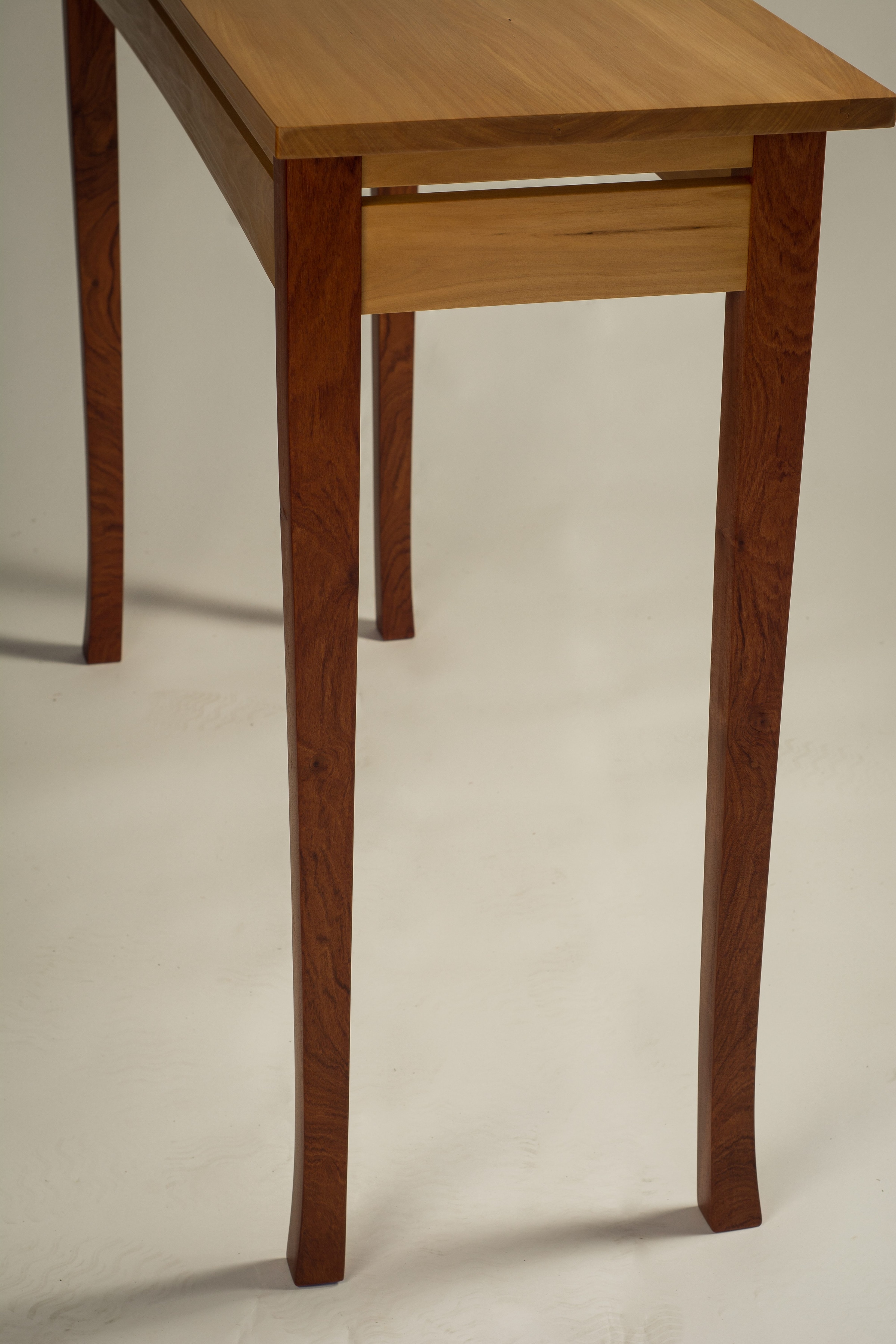 Leg joint detail of the WF06 Hallway Table